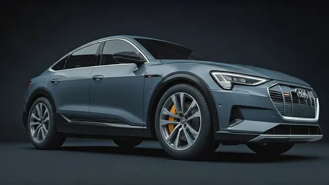 2021 Audi e-tron — Audi e-tron pre sense warning