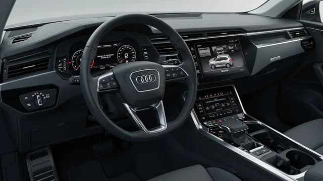 2021 Audi e-tron — Audi e-tron speaker rattles