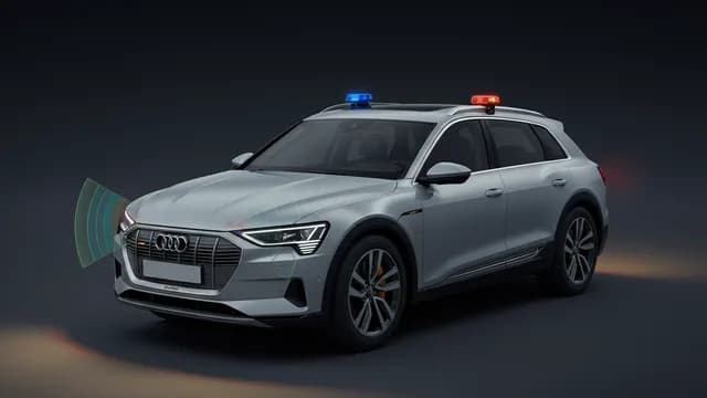2021 Audi e-tron — Audi lane departure warning