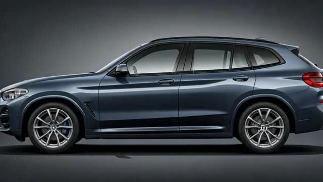 2021 BMW X3 — 2021 BMW X3 door paint streaks
