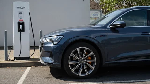 2021 Audi e-tron — Audi e-tron charging problems
