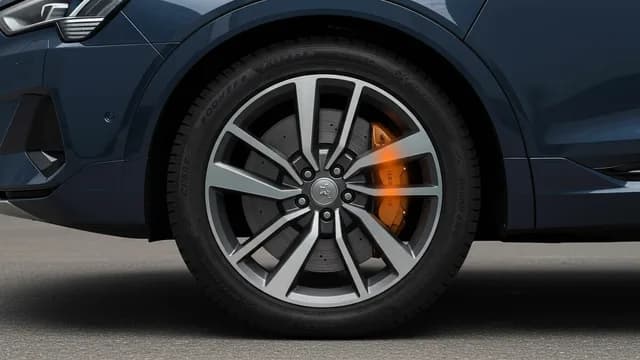 2022 Audi e-tron — Audi e-tron pre sense warning