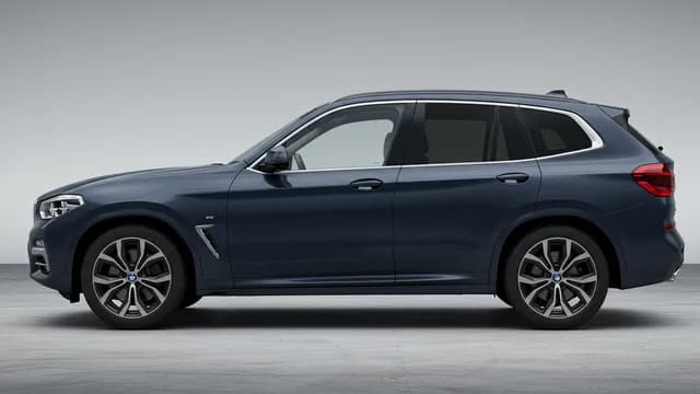 2021 BMW X3 — 2021 BMW X3 ambient light color differences