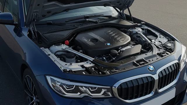 2021 BMW 330i — 2021 BMW 330i AC rattling noise