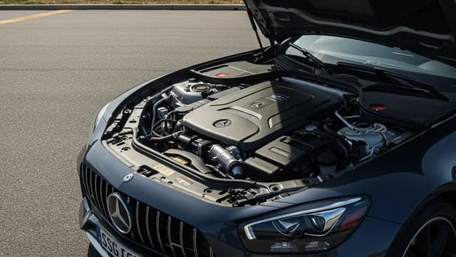 2021 Mercedes-Benz AMG GT — Mercedes-Benz AMG GT Reduce Oil Level