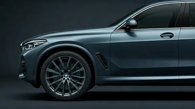 2021 BMW X5 — 2021 BMW X5 manufacturer_communication