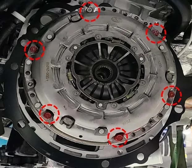 2022 Hyundai Elantra — manufacturer_communication document image 1