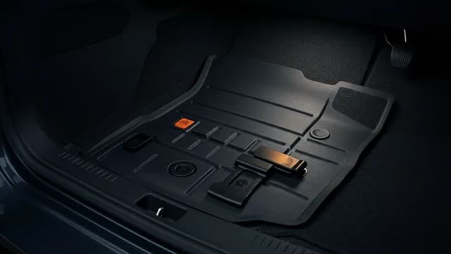 2022 TOYOTA Camry — Toyota Camry floor mat retainers