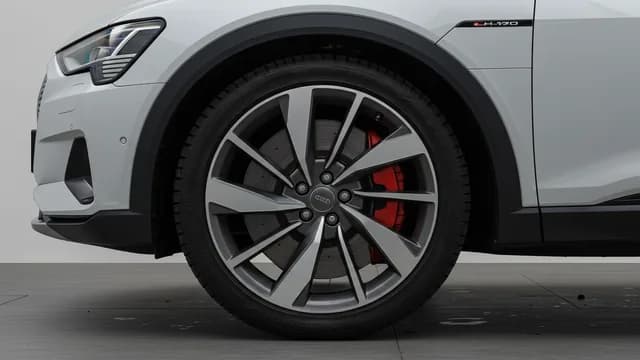 2021 Audi e-tron — Audi e-tron brake noise