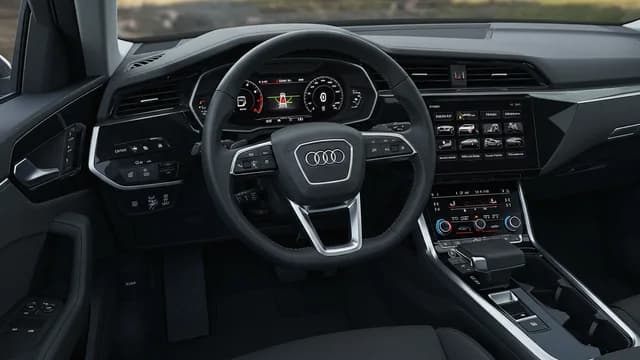 2022 Audi e-tron — Audi e-tron CNG mode message