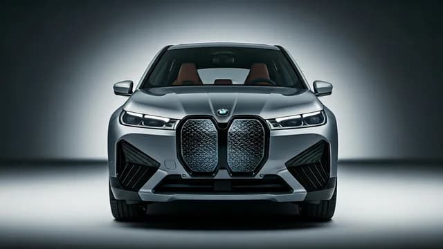 2023 BMW iX — 2023 BMW iX manufacturer_communication