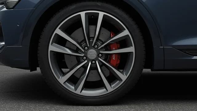 2022 Audi e-tron — Audi pre sense warning