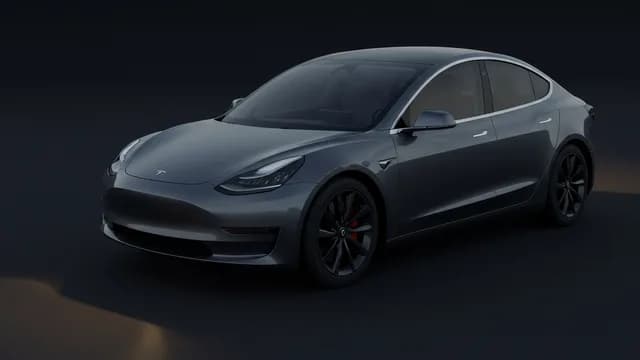 2023 TESLA Model 3 — Tesla Model 3 range reduction