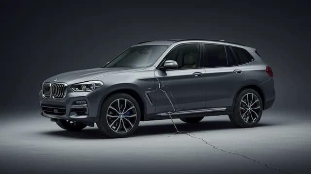 2022 BMW X3 — BMW X3 B-pillar cracking
