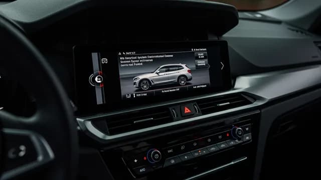 2023 BMW X3 — 2023 BMW X3 manufacturer_communication