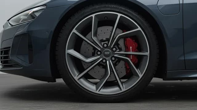 2024 Audi RS e-tron GT — Audi e-tron GT brake pedal vibration