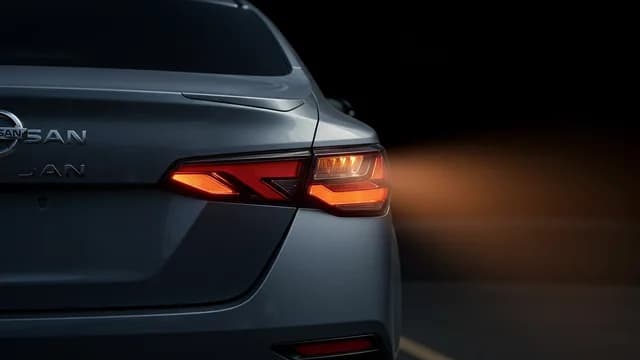 2021 NISSAN Sentra — Nissan lamp fogging