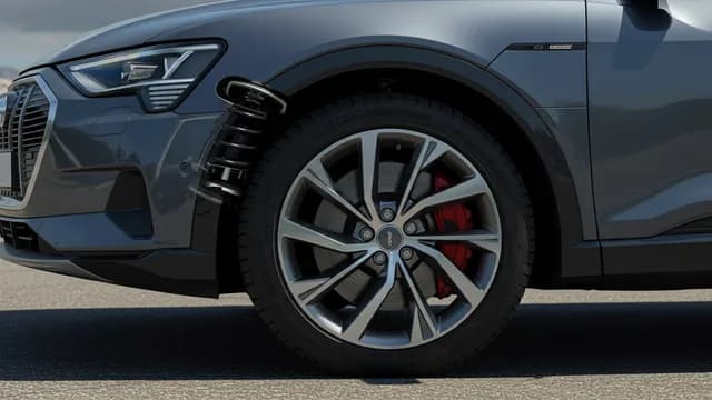 2021 Audi e-tron — Audi air suspension warning