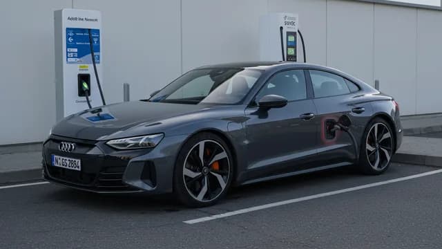 2023 Audi RS e-tron GT — Audi e-tron GT HV heater