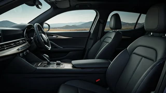 2024 Alfa Romeo Tonale — Alfa Romeo Tonale 2nd row seat folding
