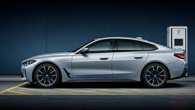 2023 BMW i4 — BMW i4 Combined Charging Unit