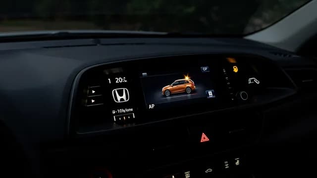 2021 Honda Civic — Honda Civic display flashes