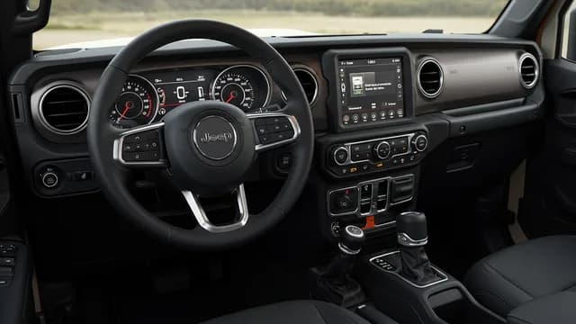 2021 Jeep Wrangler — 2021 Jeep Wrangler manufacturer_communication