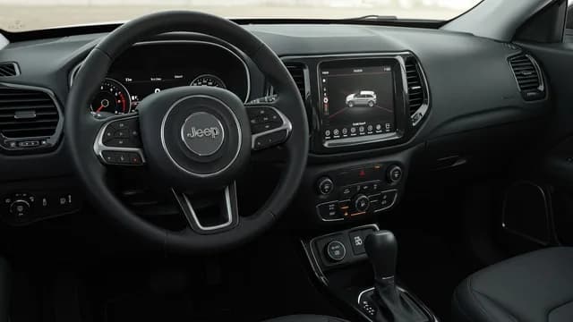 2023 Jeep Compass — Jeep Compass radio black screen