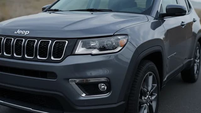 2024 Jeep Compass — 2024 Jeep Compass manufacturer_communication