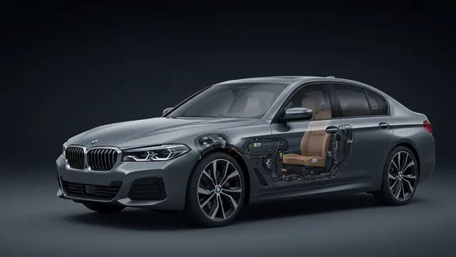 2024 BMW i5 — BMW seat initialization loss
