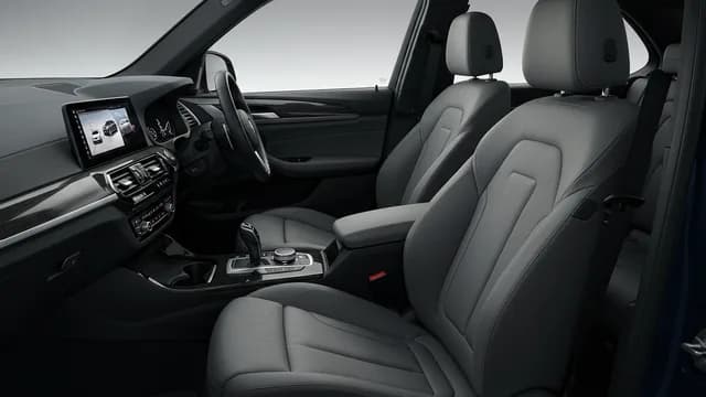 2025 BMW X3 — 2025 BMW X3 delivery stop
