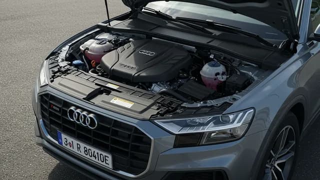 2021 Audi Q8 — radiator fan control P048000