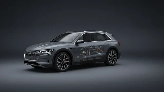 2021 Audi e-tron — Audi connect installation error