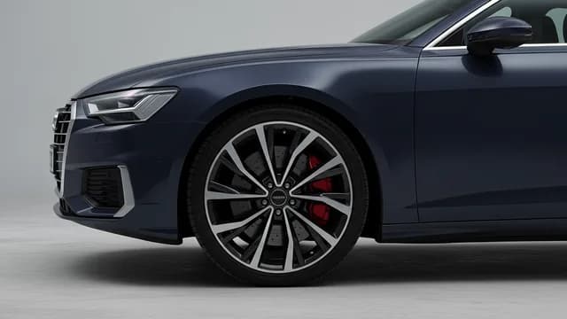 2023 Audi A6 — Audi self-leveling suspension leans