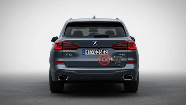 2025 BMW X5 — BMW X5 rear output shaft