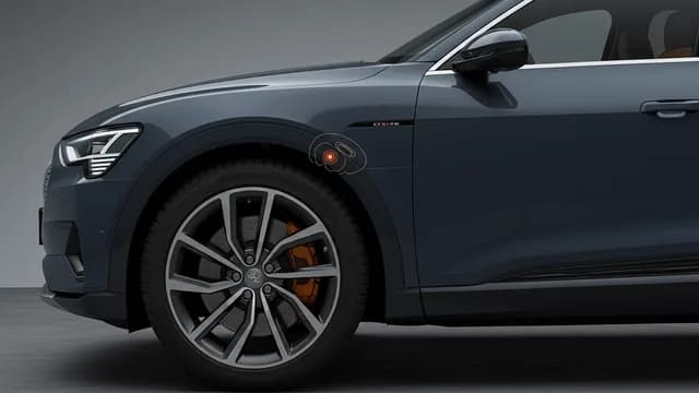 2022 Audi e-tron — 2022 Audi e-tron steering wheel heating