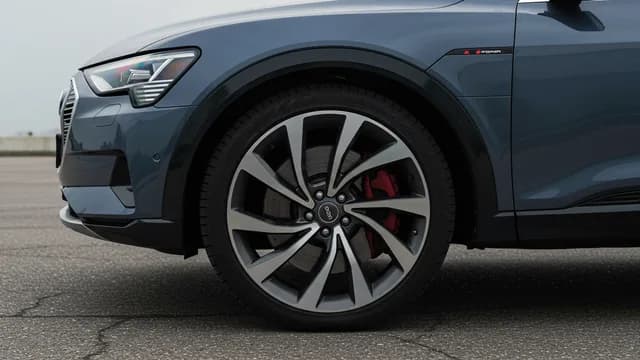 2022 Audi e-tron — Audi suspension noise