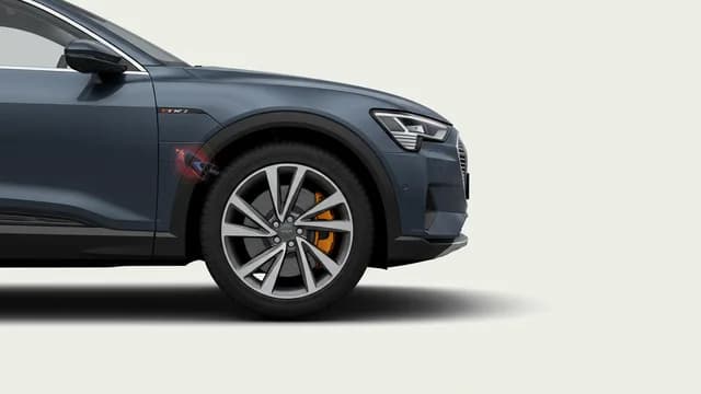 2021 Audi e-tron — Audi e-tron suspension noises