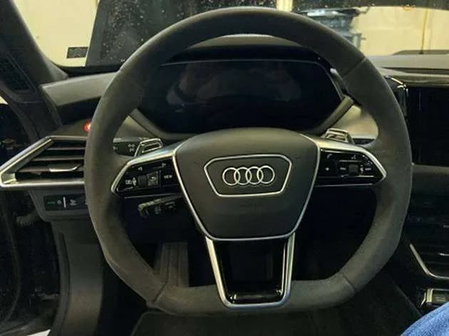 2023 Audi e-tron — manufacturer_communication document image 1