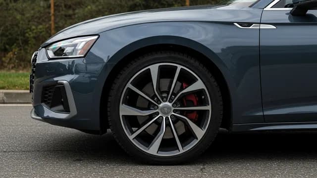 2025 Audi A5 — Audi A5 steering fault B200042
