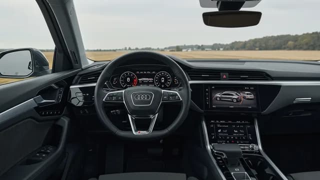 2022 Audi e-tron — 2022 Audi e-tron pre sense warning