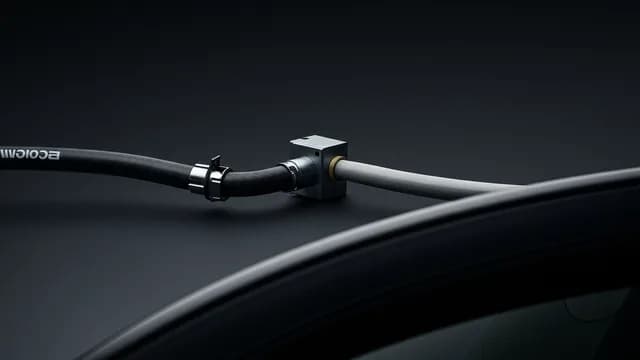 2024 BMW i5 — BMW i5 sunroof drain hose