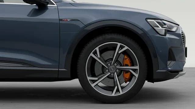 2021 Audi e-tron — Audi squeaking steering noises