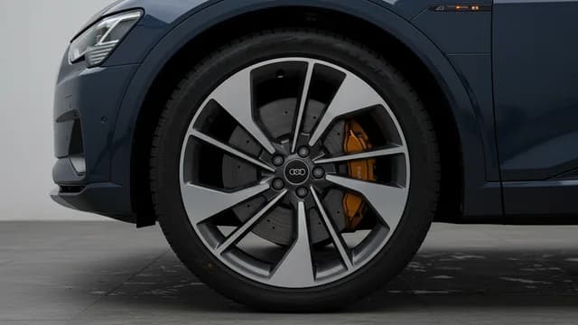 2022 Audi e-tron — 2022 Audi e-tron complaint
