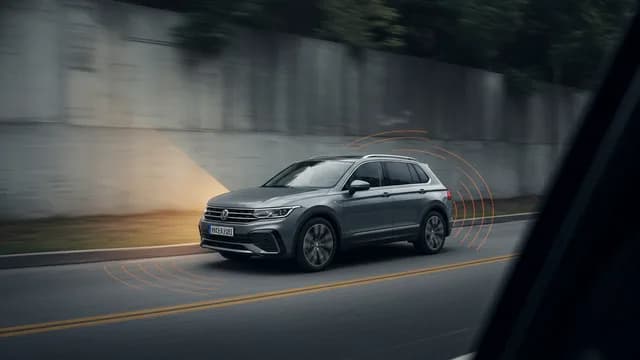 2021 VOLKSWAGEN Tiguan — Volkswagen Tiguan camera malfunction