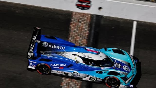 #60: Acura Meyer Shank Racing w/Curb Agajanian, Acura ARX-06, GTP: Tom Blomqvist, Colin Braun