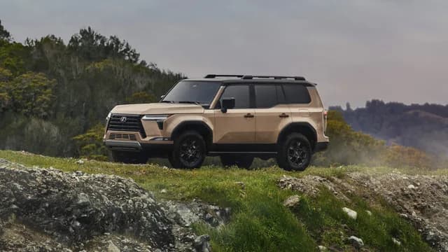 ELEVATE EVERY DRIVE: THE 2027 LEXUS GX