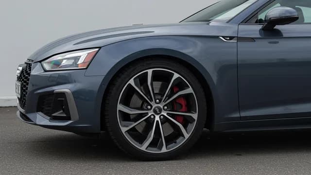2022 Audi A5 — Audi lane assist steering correction