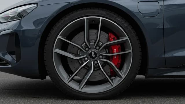 2022 Audi e-tron GT — Audi e-tron GT brake pedal vibration