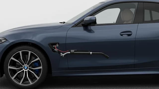2023 BMW 430i — 2023 BMW 430i door handle resin leak